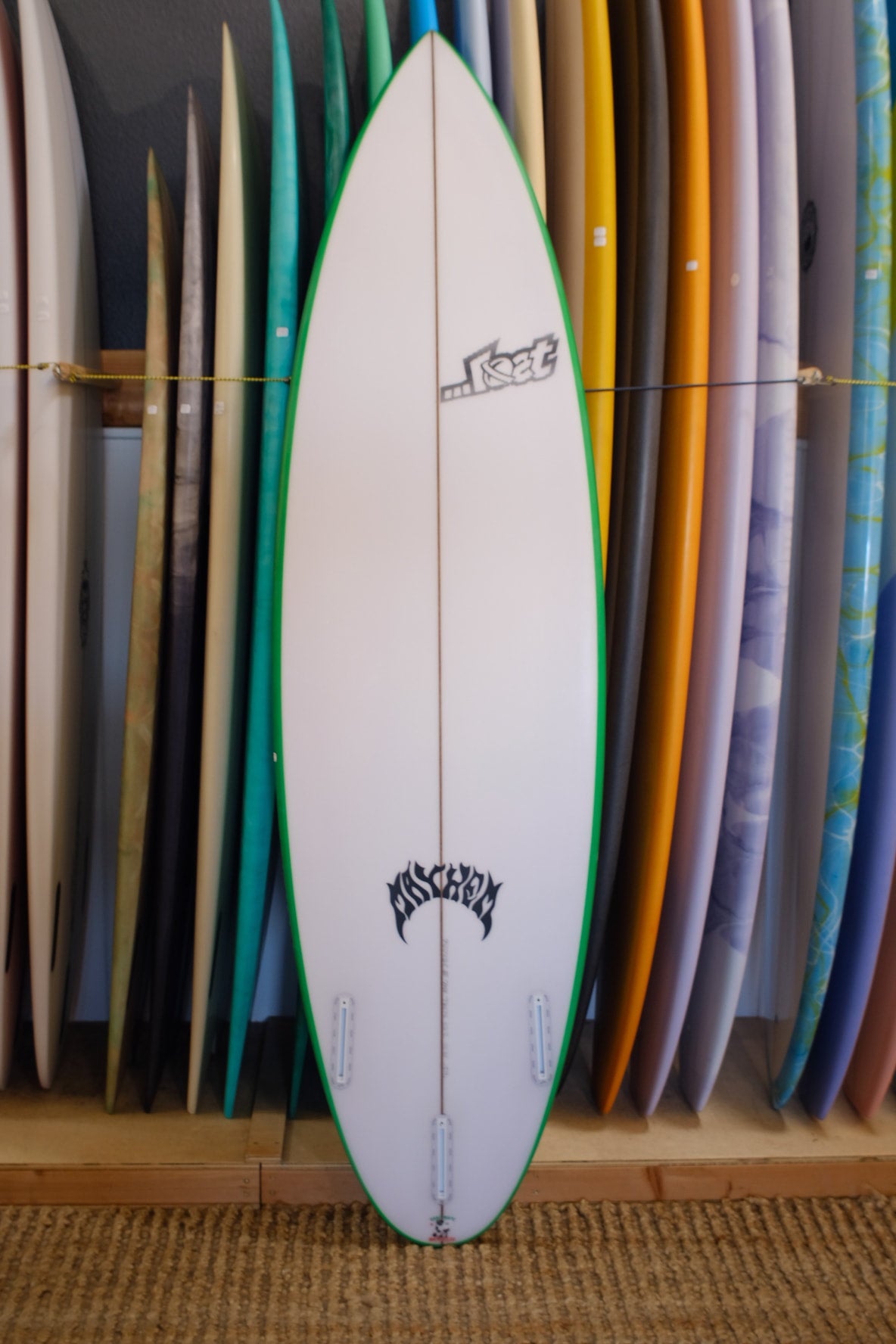 LOST Surfboards - 6'2 Driver 3.0 Round - Griffin Airspray LOST Surfboards - 6'2 Driver 3.0 Round - Griffin Airspray